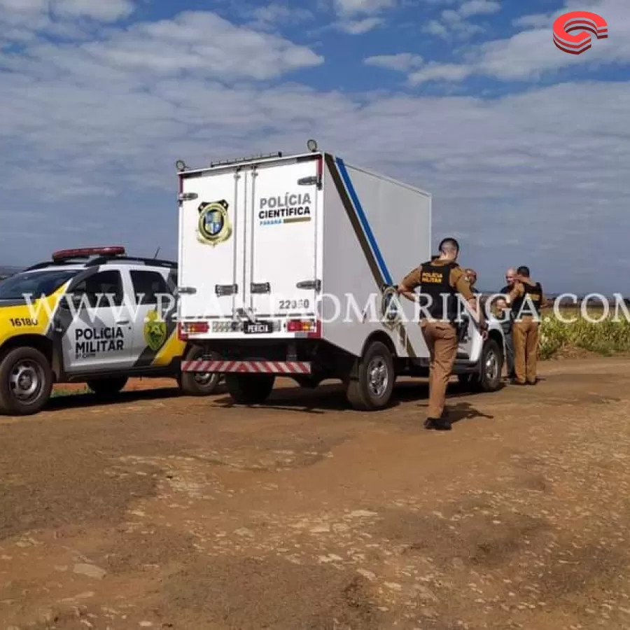 Um homem, de 66 anos, foi encontrado morto dentro do carro dele, na manhã desta segunda-feira (24), na zona rural de Ângulo, na região de Maringá.