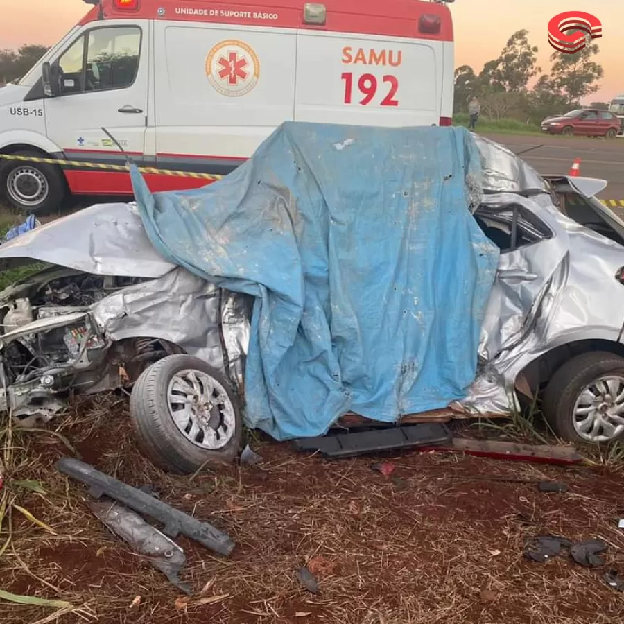 CASAL DE IDOSOS MORRE EM GRAVE ACIDENTE ENVOLVENDO CARRO E CARRETA