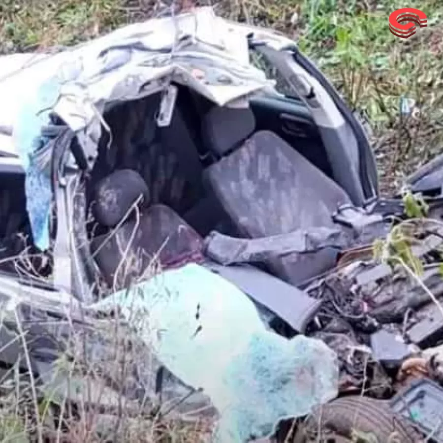 BATIDA FRONTAL ENTRE CARRO E CAMINHÃO DEIXA TRÊS MORTOS NO PARANÁ