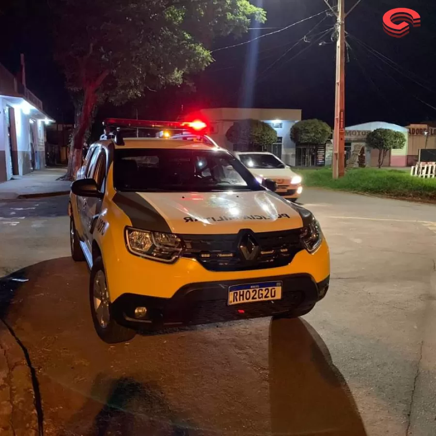 HOMEM É PRESO POR EMBRIAGUEZ AO VOLANTE APÓS BATER NA TRAZEIRA DE UMA MOTOCICLETA