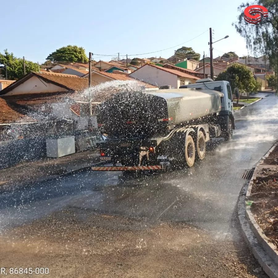 Conjunto Silvério Siqueira recebe recape asfáltico em Grandes Rios|