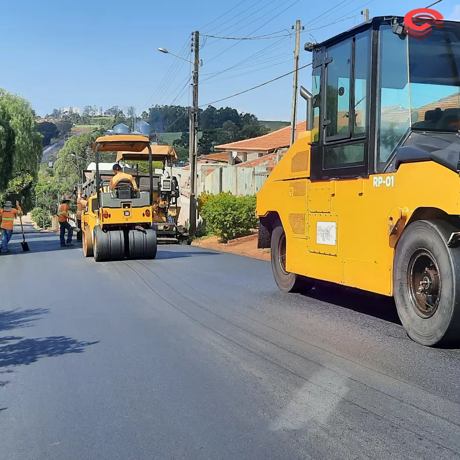 Conjunto Silvério Siqueira recebe recape asfáltico em Grandes Rios|